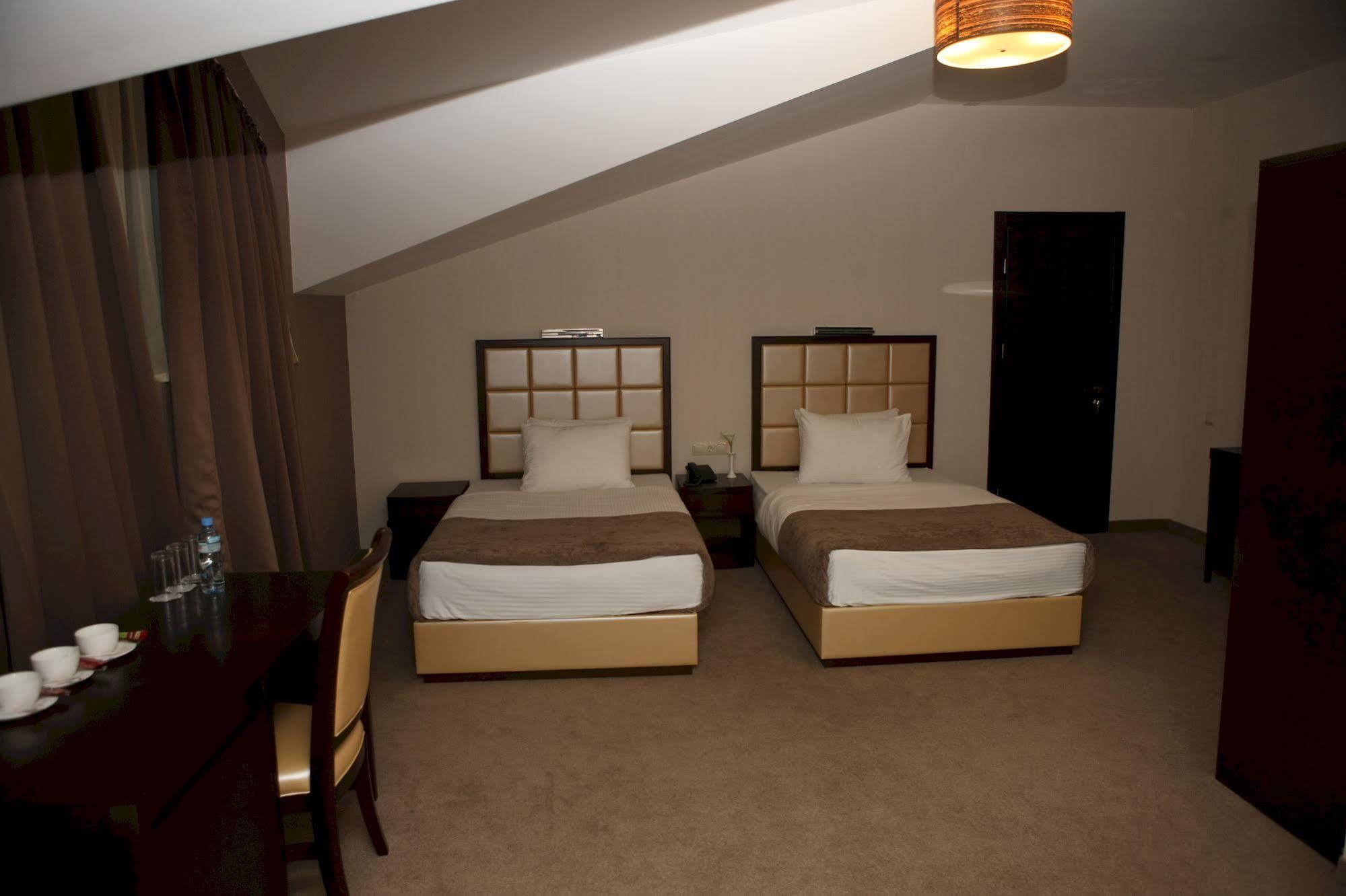 Hotel Orion Old Town Tbilisi Exteriör bild